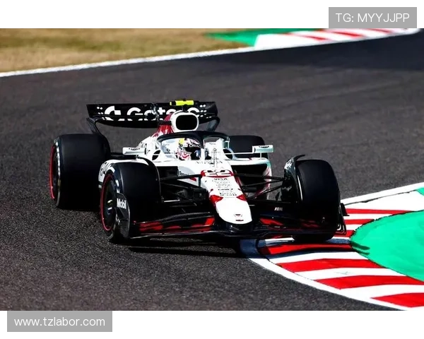 F1赛季激烈角逐 红牛团队力压对手再创新纪录 车手争冠悬念持续升级